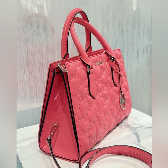 New set michael kors Sheila Medium Heart Embroidered Satchel and Wristlet - Picture 5 of 13